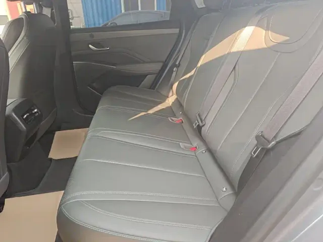 BYD Qin PLUS — Фото автомобиля 16