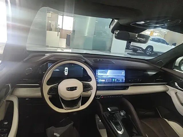 Geely Xingyue L — Фото автомобиля 9