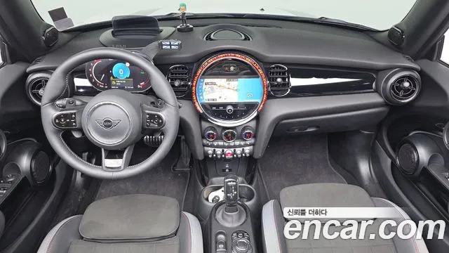 MINI Cooper Convertible — Фото автомобиля 10