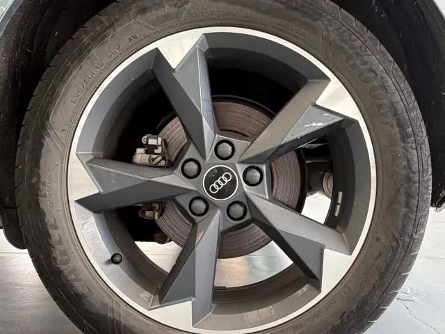 Audi Q3 — Фото автомобиля 15