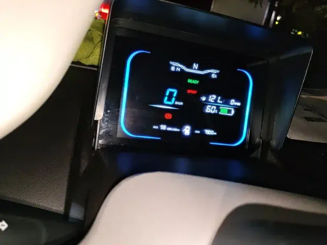 Changan Lumin — Фото автомобиля 7