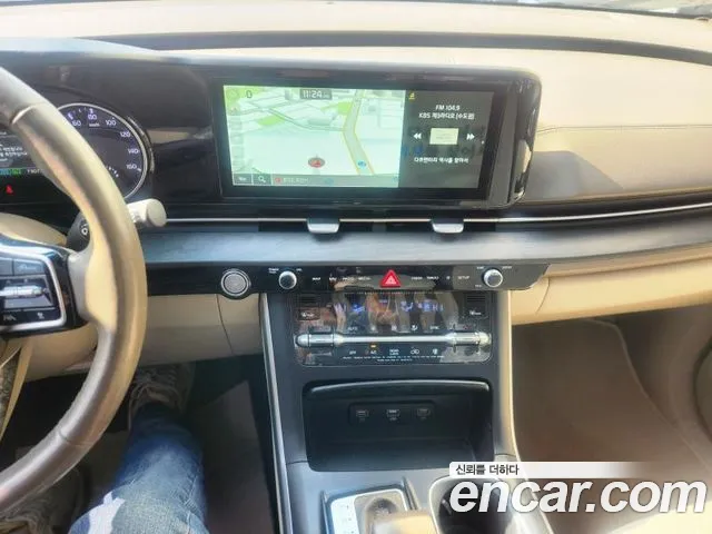 Kia Carnival Generation 4 — Фото автомобиля 12