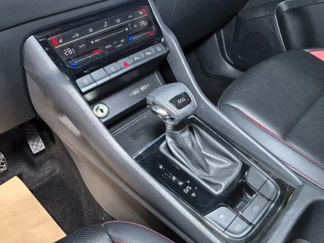 Skoda Karoq — Фото автомобиля 14