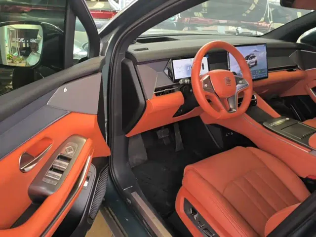 BYD Tang L — Фото автомобиля 15