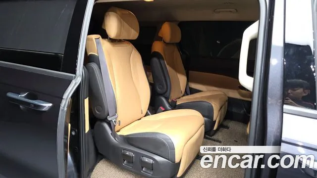 Kia Canival Carnival 4 поколение Бензин 7 мест Noblesse — Фото автомобиля 12