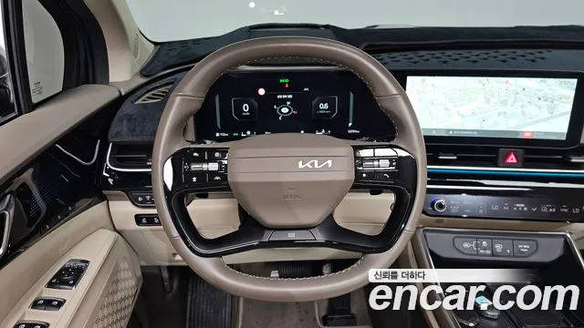 Kia Carnival Generation 4 — Фото автомобиля 20