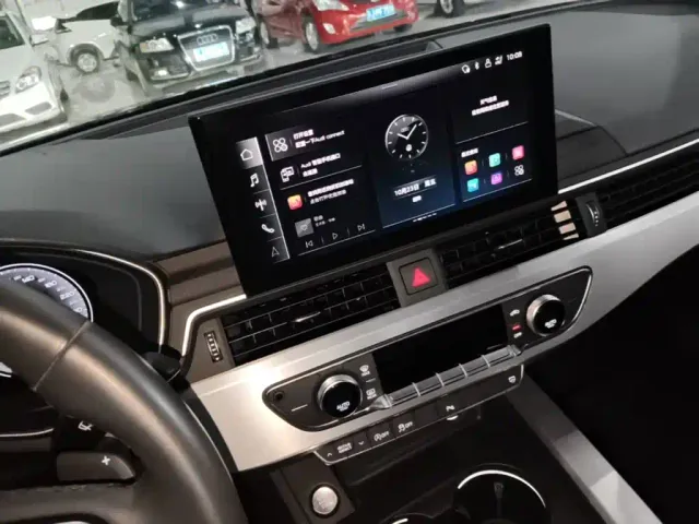 Audi A4L — Фото автомобиля 12