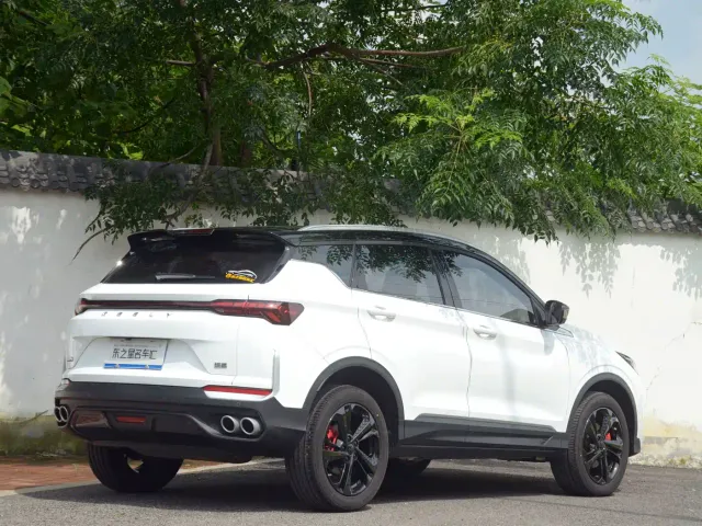 Geely Binyue — Фото автомобиля 8