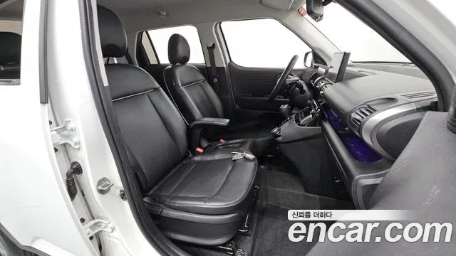 Hyundai Casper Casper Inspiration — Фото автомобиля 12
