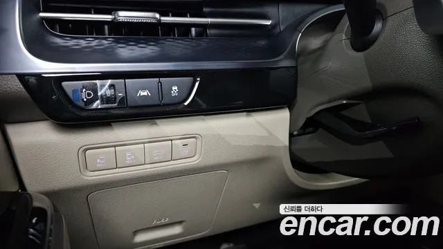 Kia Canival Carnival 4 поколение Бензин 9 мест Hi-Limousine — Фото автомобиля 11