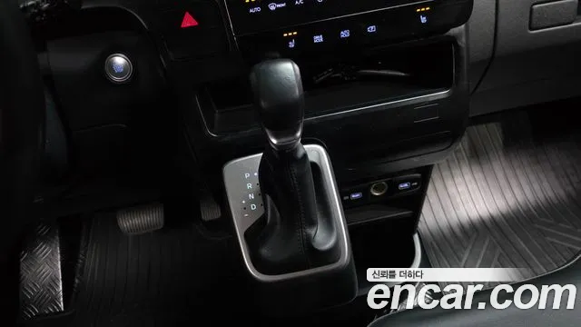 Hyundai Staria — Фото автомобиля 9