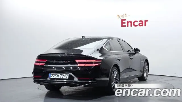 Genesis G80 Бензин 2.5 турбо AWD — Фото автомобиля 2
