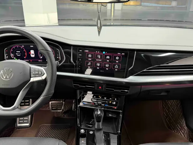 Volkswagen Passat — Фото автомобиля 23
