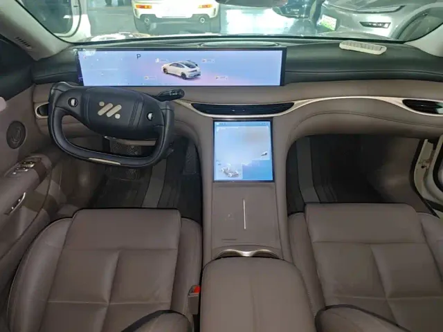 IM Motors L6 — Фото автомобиля 5