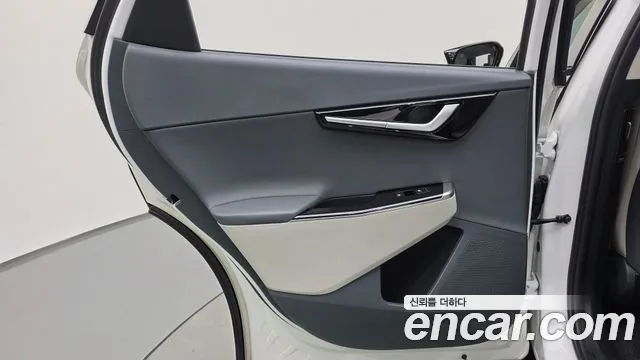 Kia EV6 — Фото автомобиля 21