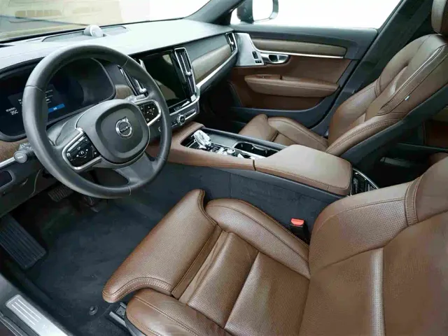 Volvo Volvo V90 2024 Cross Country B5 AWD Premium Edition — Фото автомобиля 10