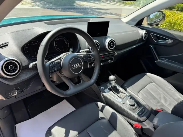 Audi Q2L — Фото автомобиля 10