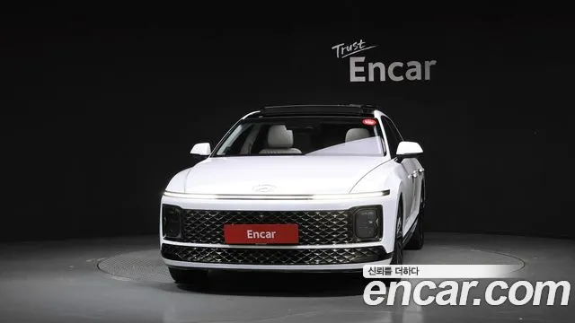 Hyundai Grandeur GN7 — Фото автомобиля 3