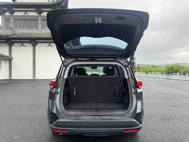 Chevrolet Orlando — Фото автомобиля 22