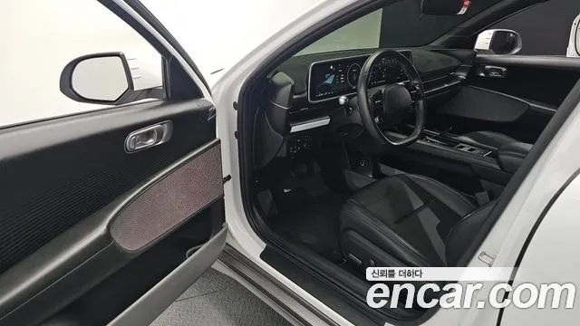 Hyundai Ioniq 6 — Фото автомобиля 11