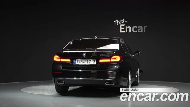 BMW 5 Series G30 — Фото автомобиля 4