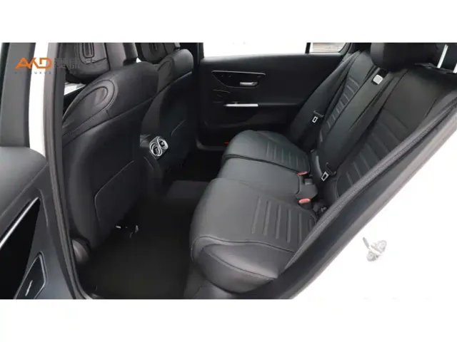 Mercedes-Benz C-Class — Фото автомобиля 7