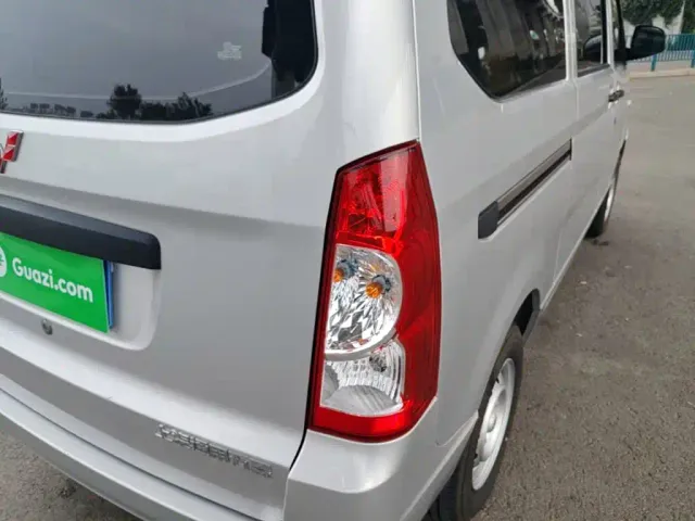 Wuling Rongguang S — Фото автомобиля 7