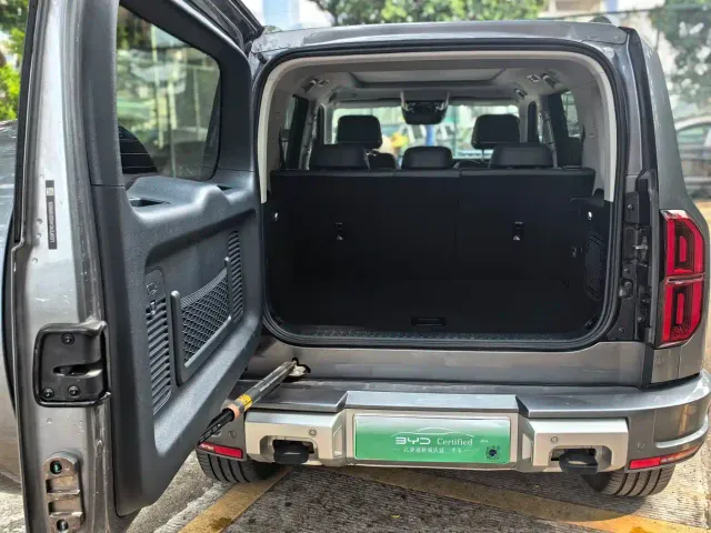 BYD FangChengBao Leopard 5 — Фото автомобиля 13