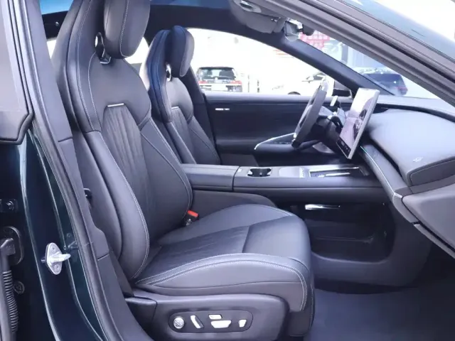 Xiaomi SU7 — Фото автомобиля 21