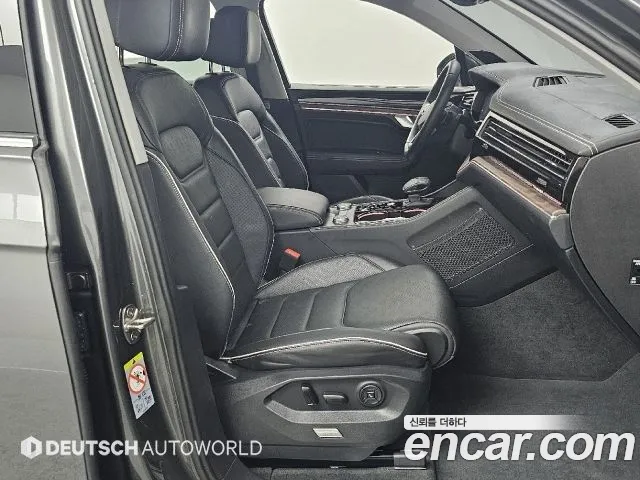Volkswagen Touareg Touareg 3 поколение 3.0 TDI Prestige — Фото автомобиля 10