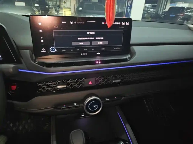 Honda Accord — Фото автомобиля 12
