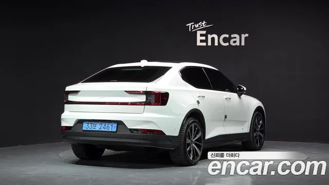 Polestar 2 — Фото автомобиля 2