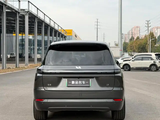 Li Auto L9 — Фото автомобиля 8