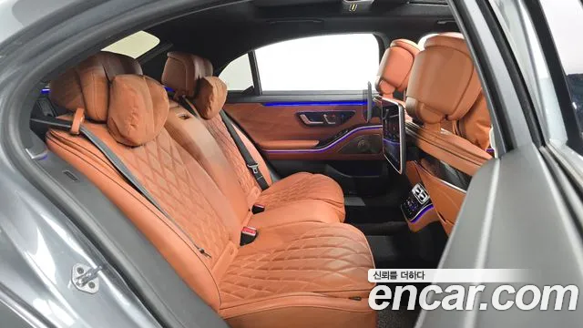 Mercedes-Benz S-Class — Фото автомобиля 11