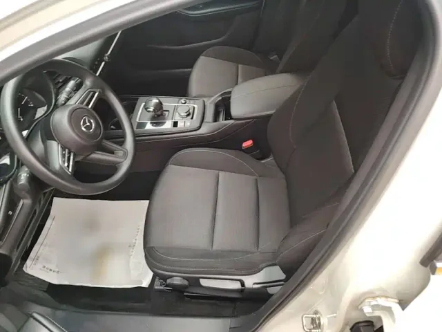 Mazda CX-30 EV — Фото автомобиля 14