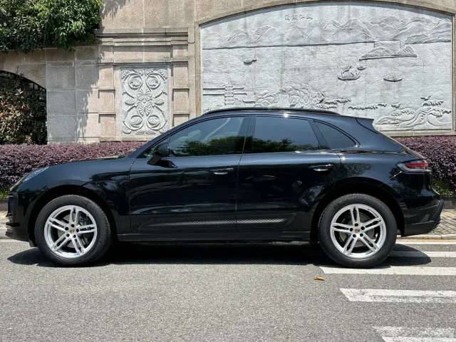 Porsche Macan — Фото автомобиля 3