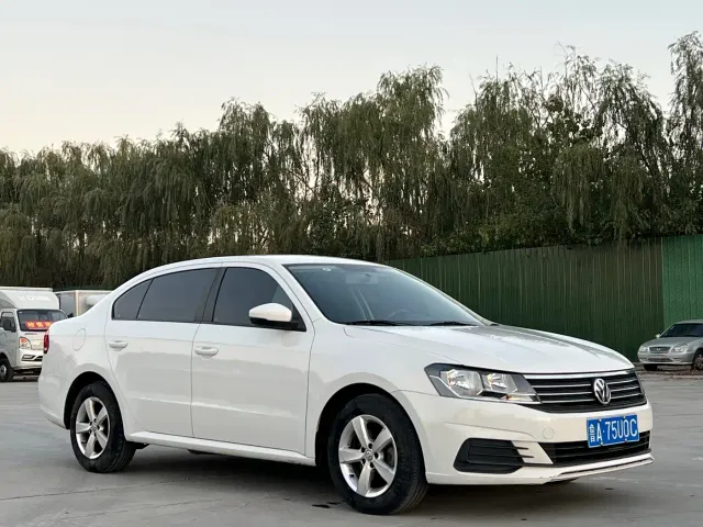 Volkswagen Lavida — Фото автомобиля 3