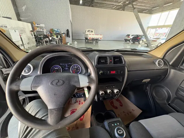 Ruichi New Energy EC35 — Фото автомобиля 15