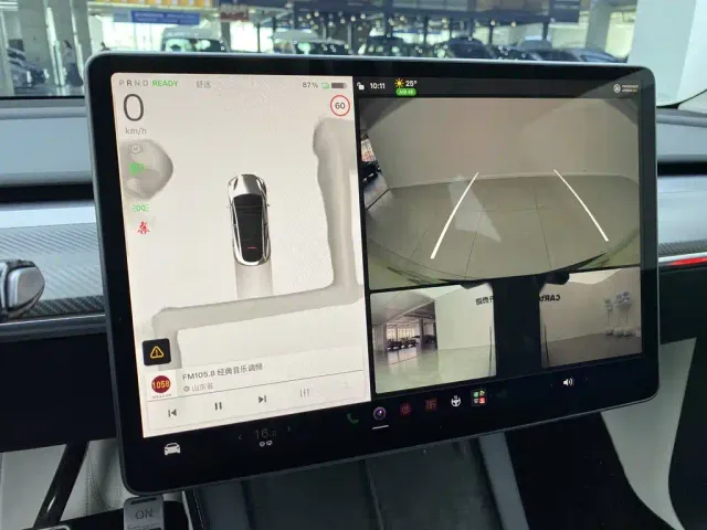 Tesla Model Y — Фото автомобиля 27