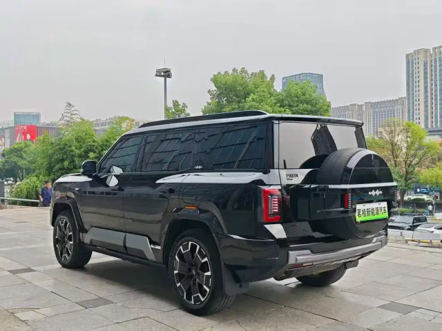 BYD FangChengBao Leopard 8 — Фото автомобиля 7