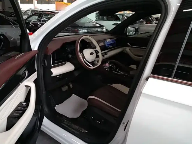 Geely Xingyue L — Фото автомобиля 15