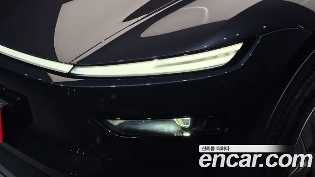 Tesla Model Y — Фото автомобиля 7