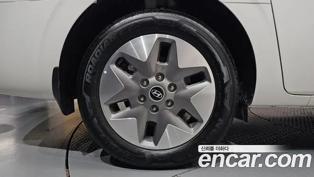 Hyundai Staria — Фото автомобиля 6
