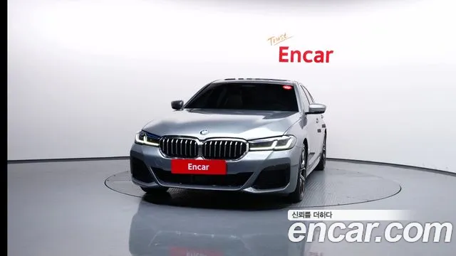 BMW 5-Series 5 серия (G30) 530i xDrive M Sport — Фото автомобиля 3