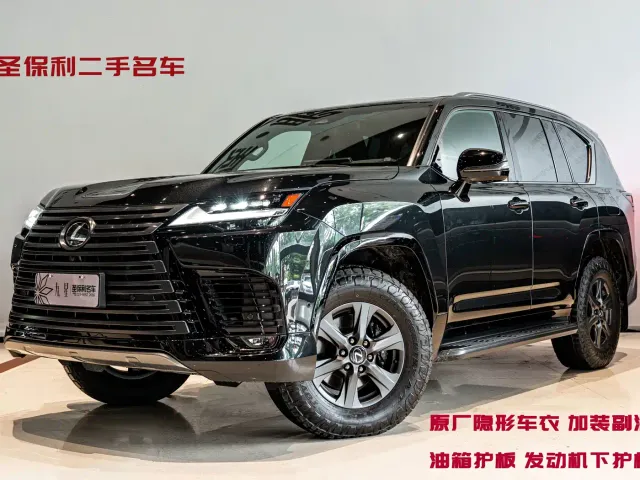 Фотография автомобиля — Lexus LX