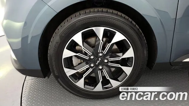 Kia Canival Carnival 4 поколение Бензин 7 мест Outdoor — Фото автомобиля 5