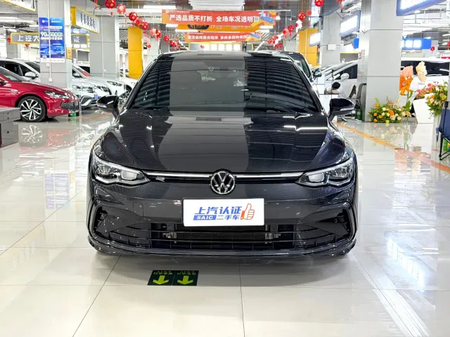 Volkswagen Golf — Фото автомобиля 3