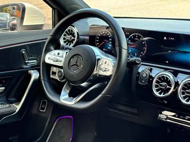 Mercedes-Benz A-Class — Фото автомобиля 11