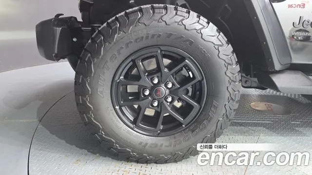 Jeep Wrangler Wrangler (JL) 2.0 Rubicon 2 двери — Фото автомобиля 4