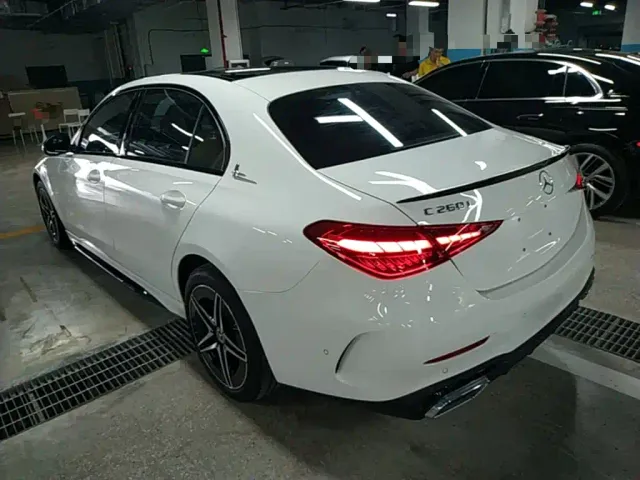 Mercedes-Benz C-Class — Фото автомобиля 4